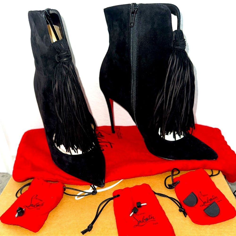 NEVER WORN Christian Louboutin Ottocarl 100mm Suede Booties Size 36.5 EU 6.5 US